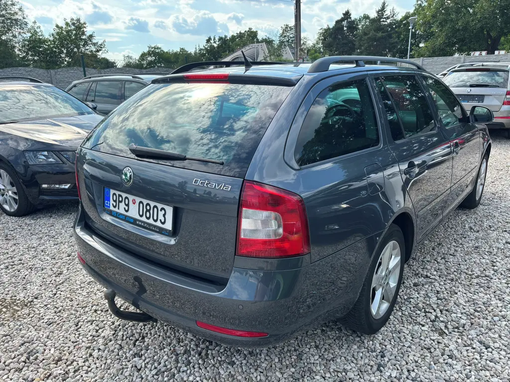 Škoda Octavia 2.0 Tdi 81kw Family r.v.2012 - fotka 5