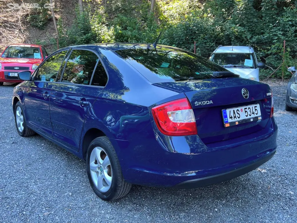 Škoda Rapid 1.6TDI 66kW klima park.senzor 2015 ČR - fotka 4