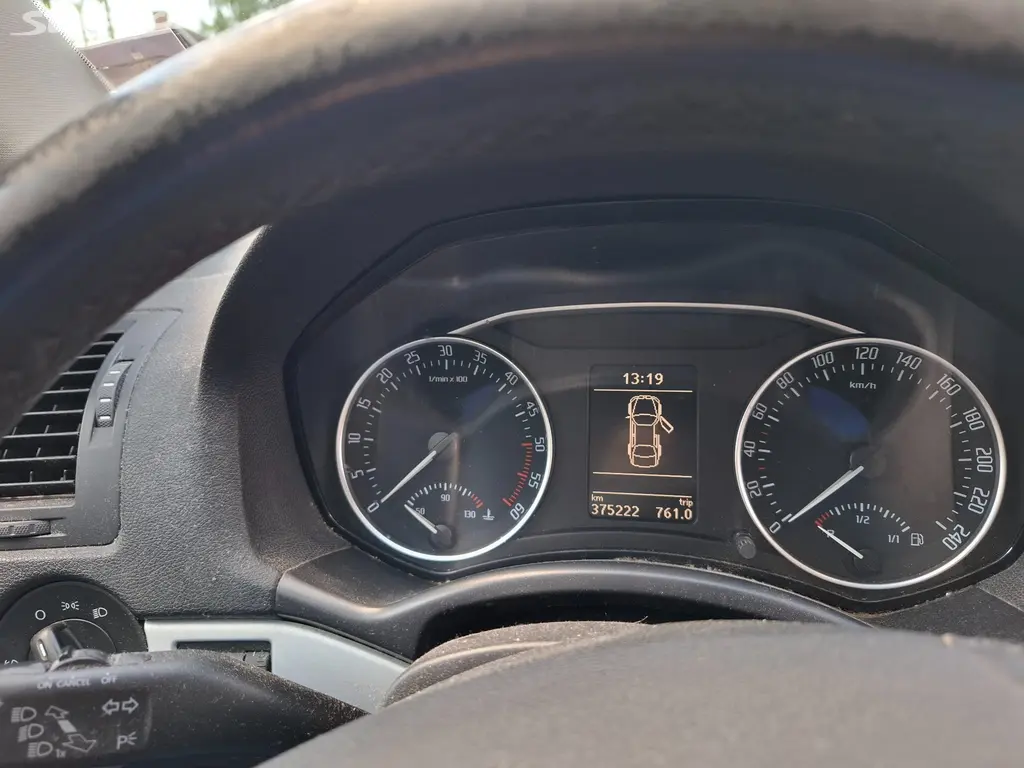 Škoda Octavia Combi - fotka 6