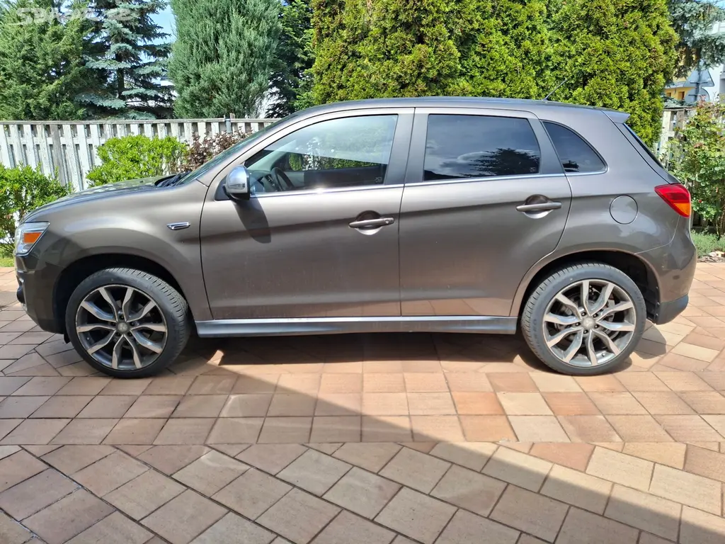 MITSUBISHI ASX 1.6 86kw 2WD Intense - fotka 2