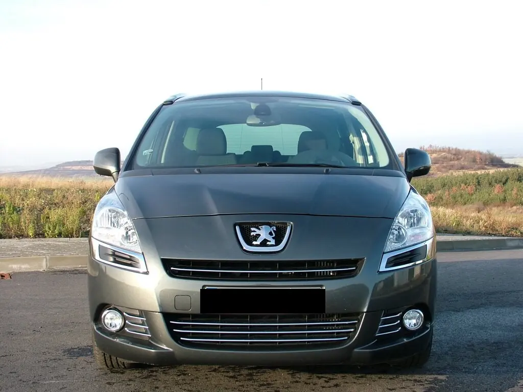Peugeot 5008 2.0 HDI - fotka 2