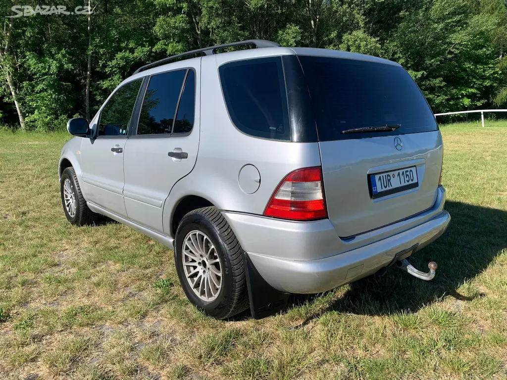 Mercedes ML 320i 160 kw 2001 4x4 244 000 automat - fotka 6