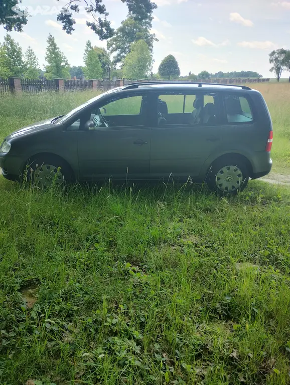 VW Touran 1.9 TDi 77 kW 6-ti rychlostní - fotka 3