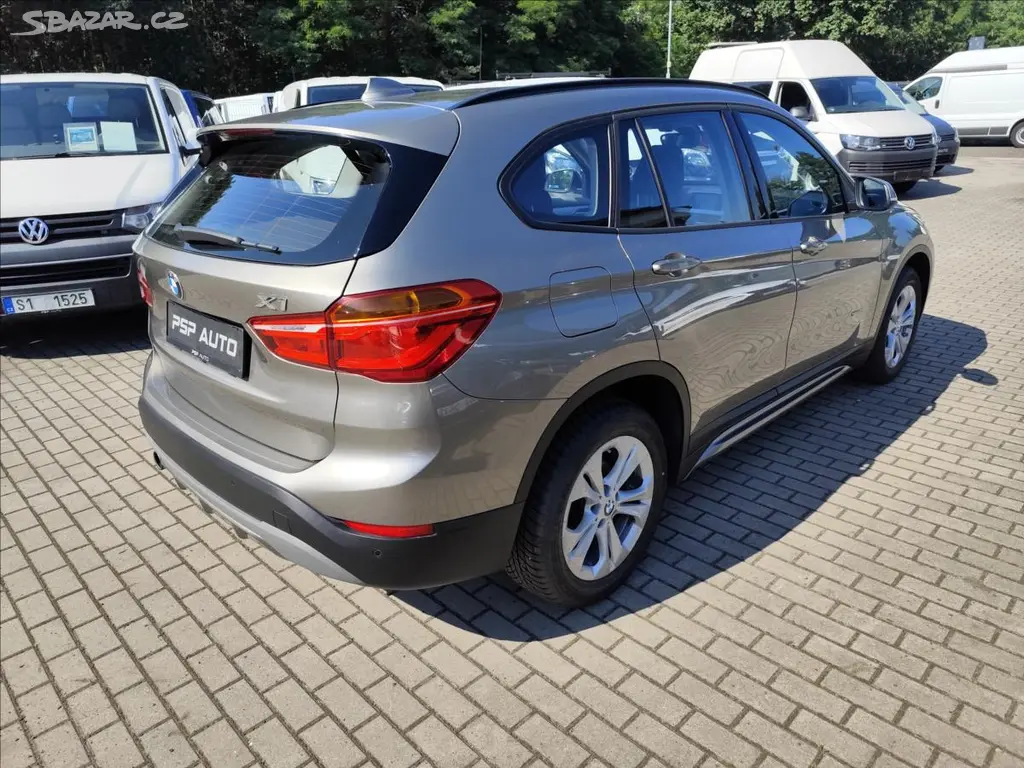 BMW X1, 18i sDRIVE AUT ČR 1.MAJ 103KW - fotka 2