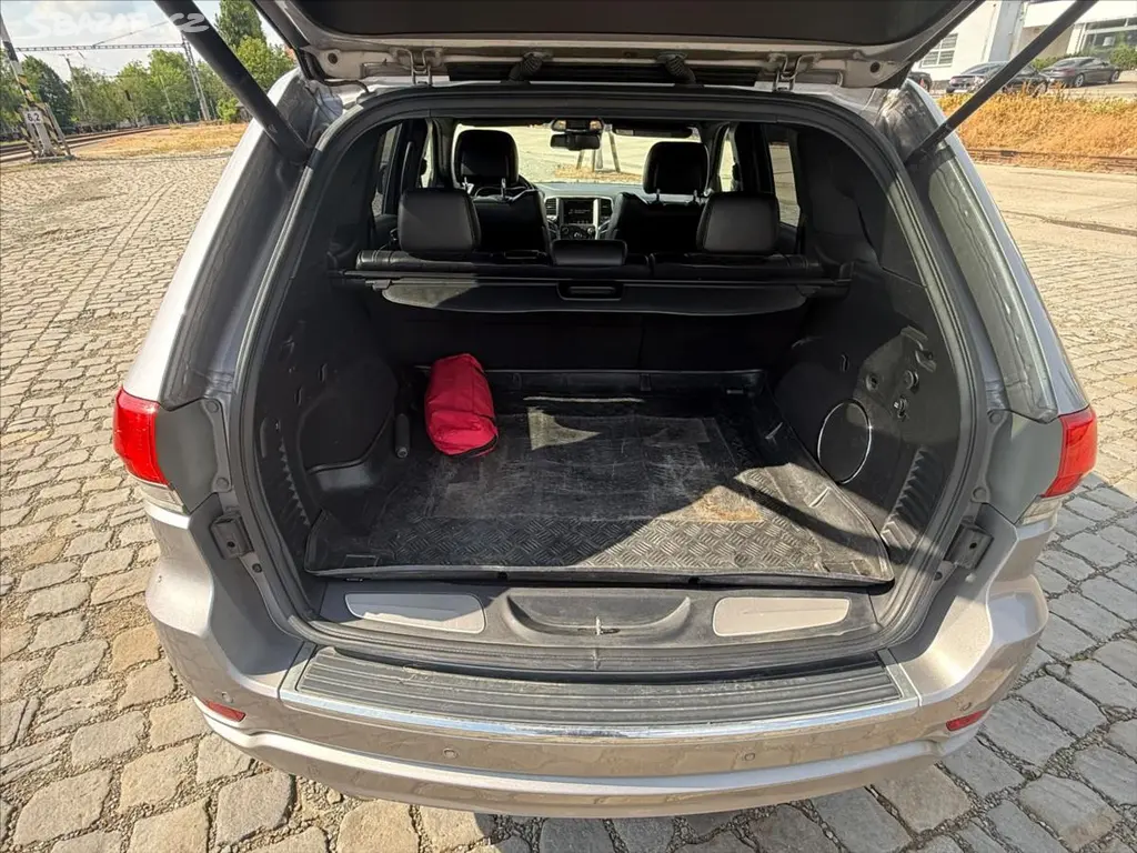 Jeep Grand Cherokee, 3,0 D 184kW - fotka 6