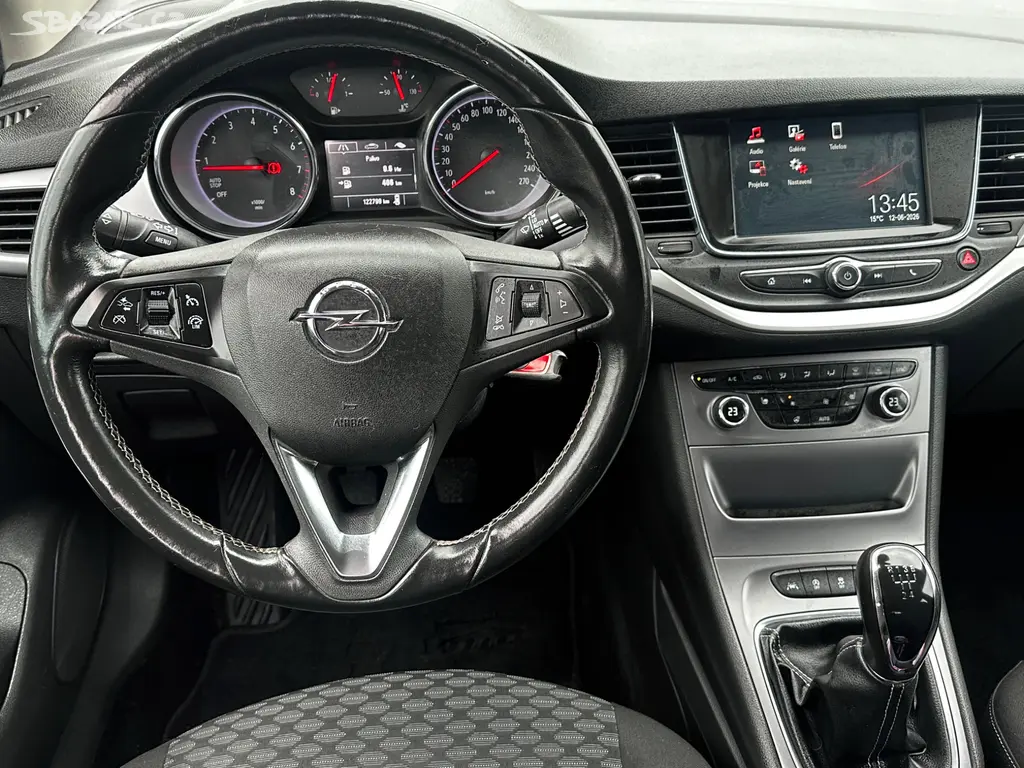 Opel Astra sports tourer+ 1.0i 77kw, r.2017, stk - fotka 5