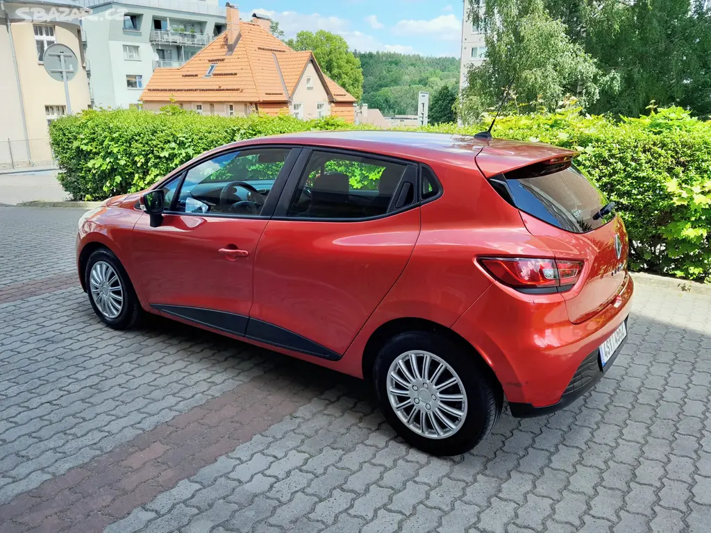 Renault Clio 1,2i 16V 54KW - fotka 4
