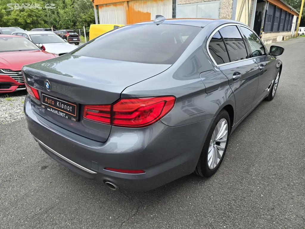 BMW Řada 5, 530i 185kW XDRIVE LUXURY - DPH - fotka 4