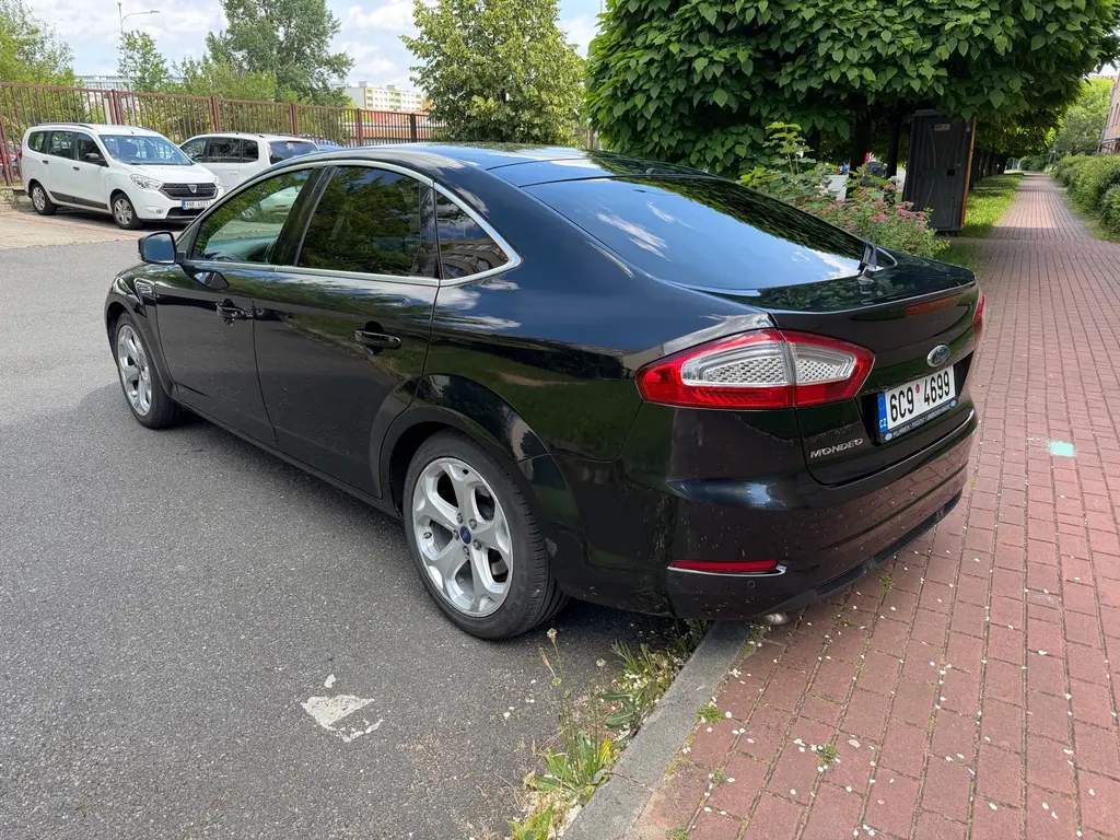 Ford Mondeo 2,0TDCi koup.CZ II.majitel automat - fotka 3