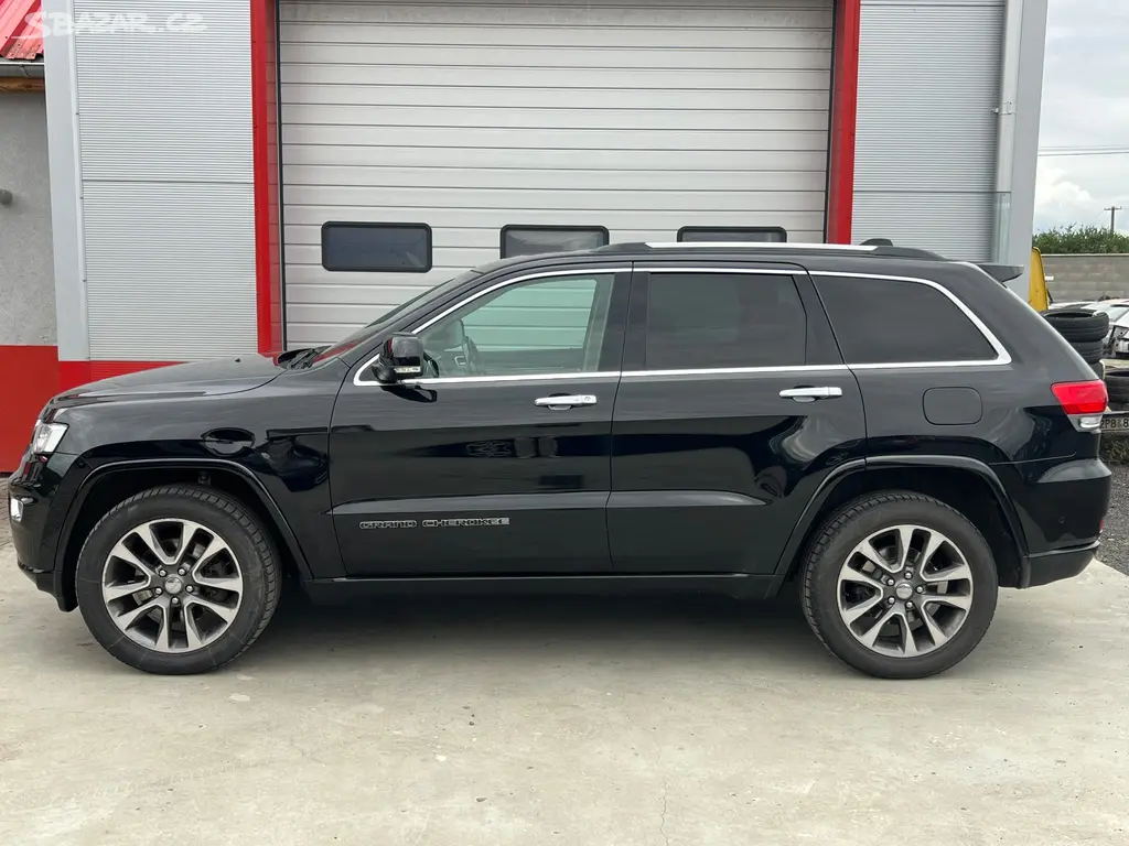 Jeep Grand Cherokee 3,0 JTD OVERLAND, Vzduch, Pano - fotka 2