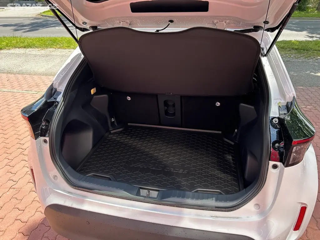 Toyota Yaris Cross, MY26 1,5 hybrid 130 koní - - fotka 5