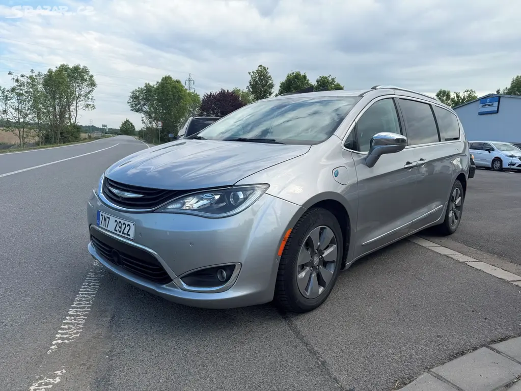 Chrysler Pacifica 3,6 Hybrid Plug in Limited 2019