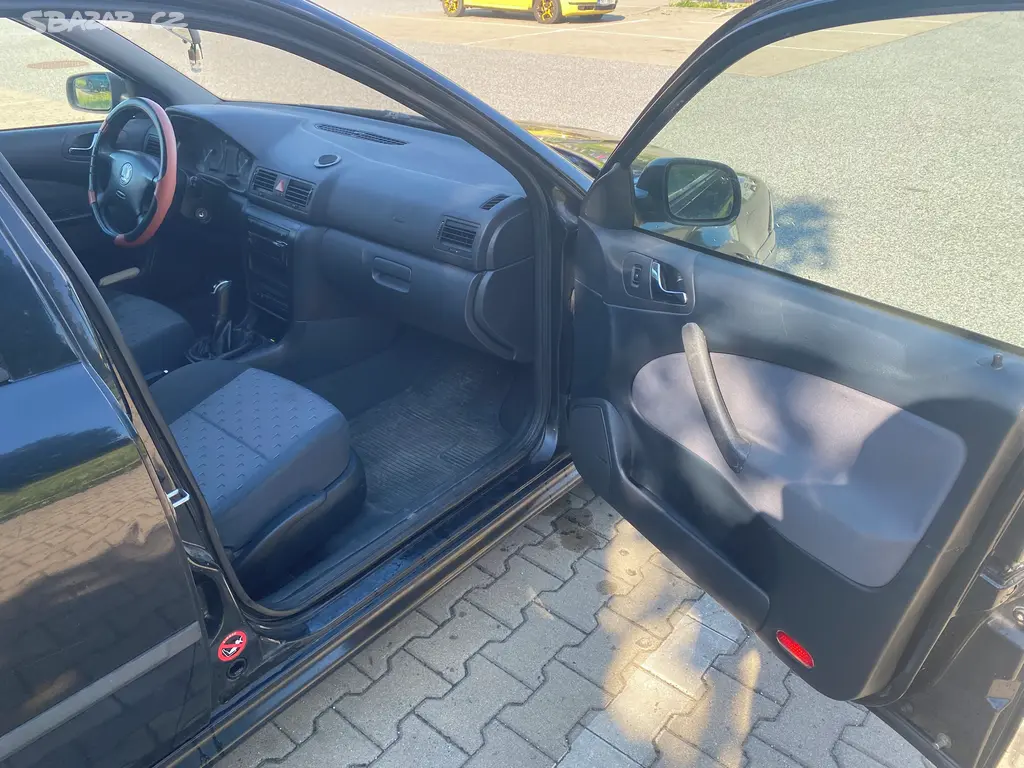 Škoda Octavia Combi 1.9 TDI 81kW - fotka 6