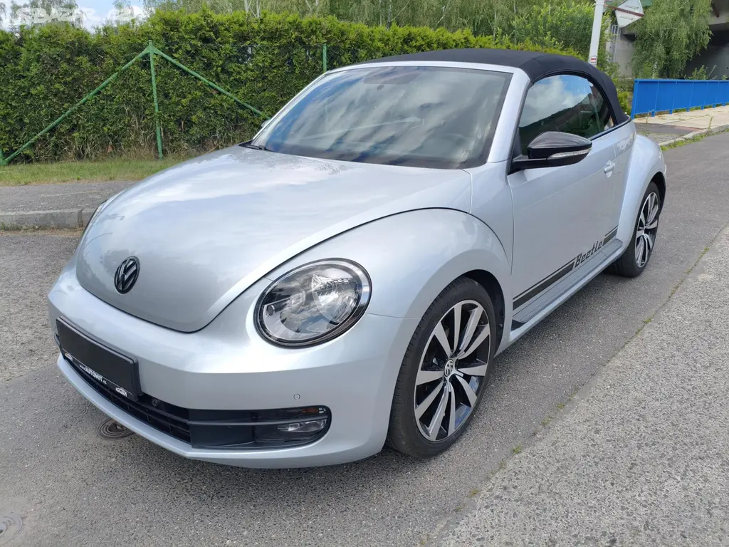 Volkswagen Beetle, 1,2 TSI Cabrio Sport - fotka 2