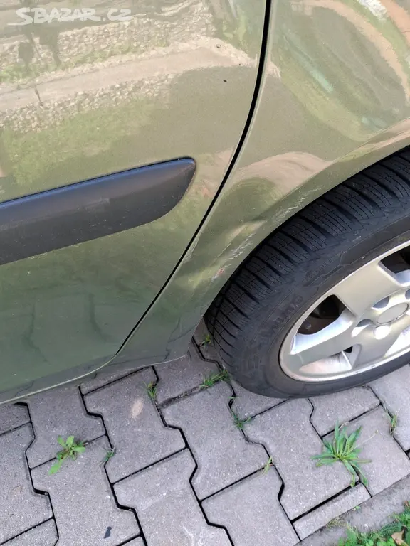Škoda Roomster 1.6 - fotka 3