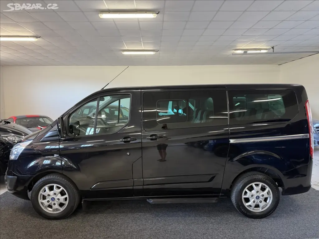 Ford Tourneo Custom, 2,2 TitaniumX,114kW,po servisu - fotka 3