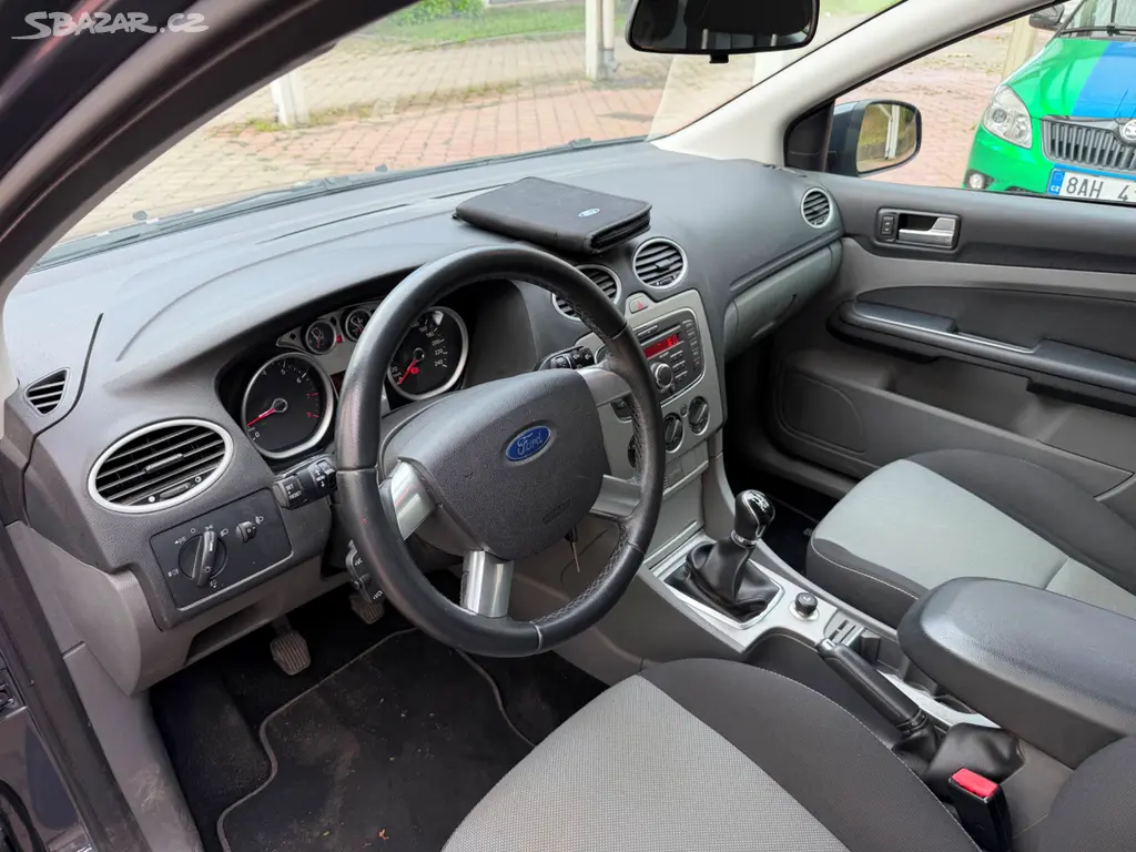 Ford Focus 1,6 74 KW - DPH - fotka 5