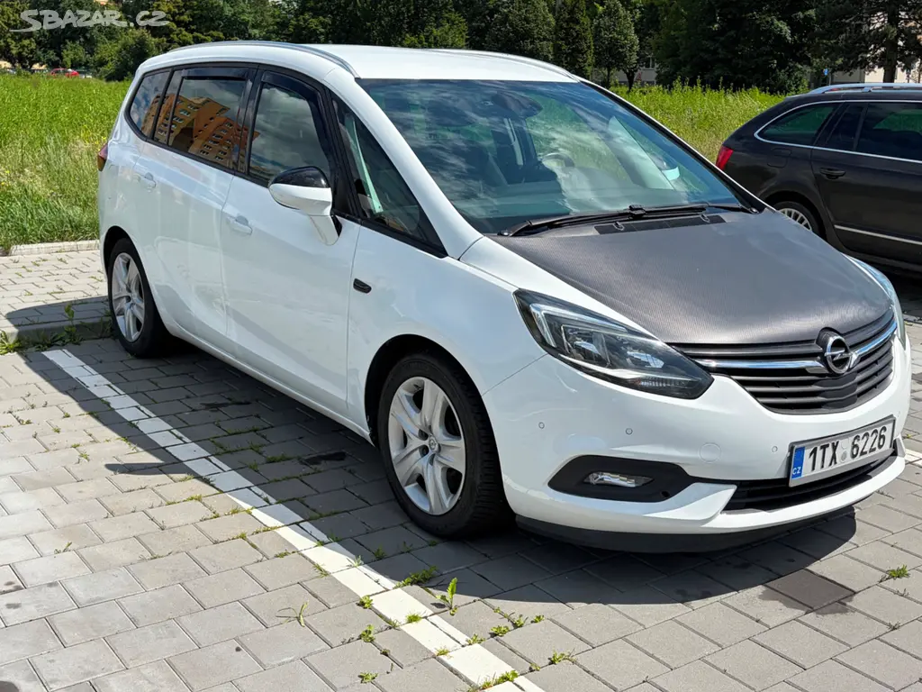 Opel Zafira Tourer 2.0 CDTi - fotka 4
