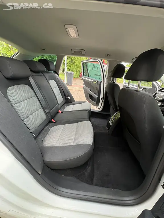 Škoda Superb 2 - 2.0 TDI, r.v. 2011, 125 kW - fotka 5