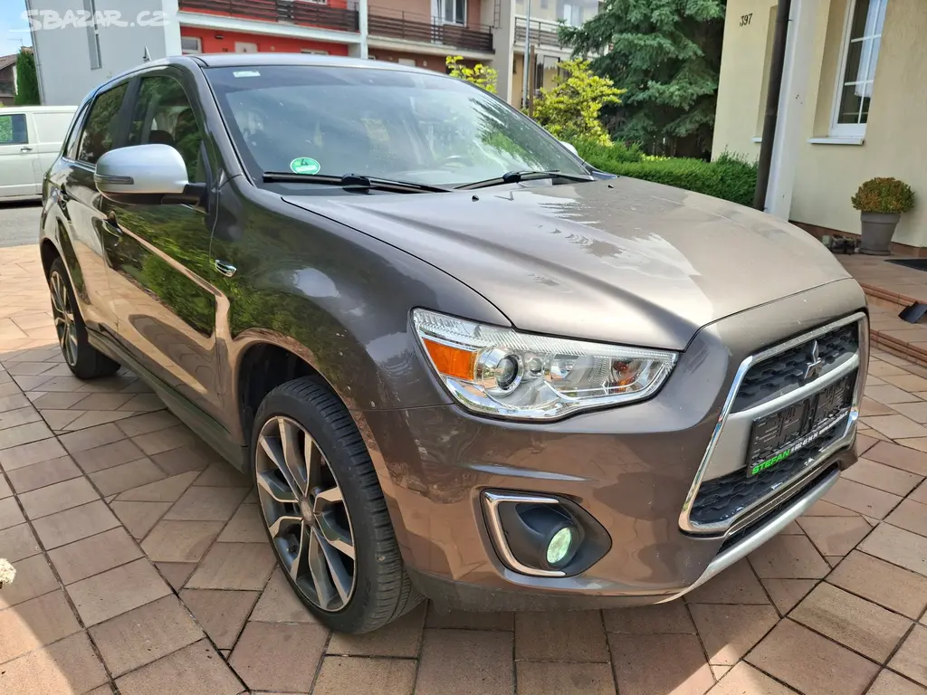 MITSUBISHI ASX 1.6 86kw 2WD Intense - fotka 4
