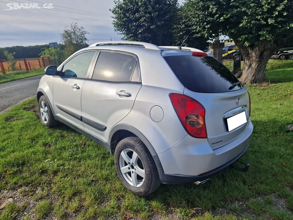 SsangYong Korando 2.0 XDi - 2012 4x4 závěs 2t - fotka 5