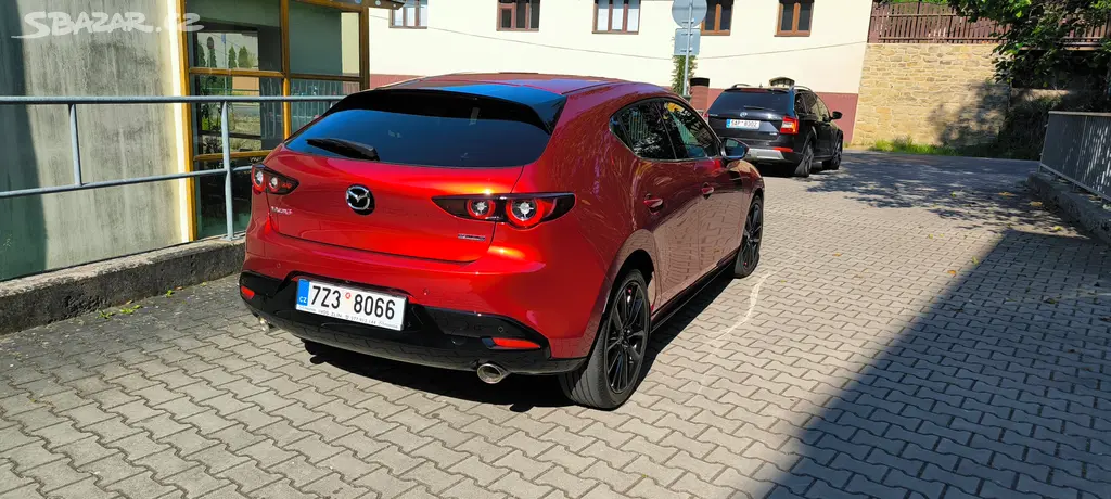 Prodám Mazdu 3 HB 2.0 X 186, Exclusive line, 2022 - fotka 3