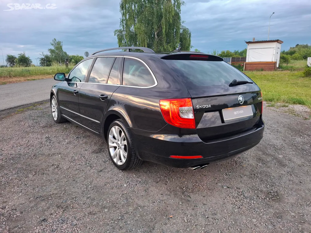 Škoda Superb II kombi 2.0TDi 103kW,DSG,tažné zař. - fotka 6