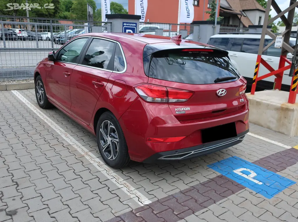 Hyundai i30, HB 1.5DPI 81kW SMART NAVI - fotka 3