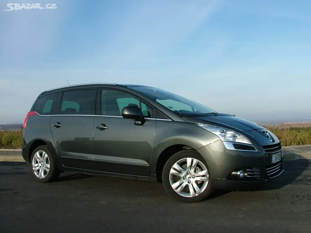 Peugeot 5008 2.0 HDI - fotka 3