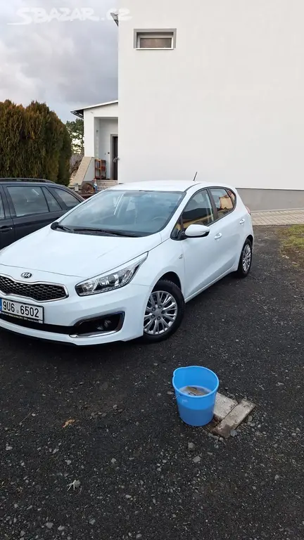 1,4 73kw Kia ceed 2018 najeto jen 86000km.