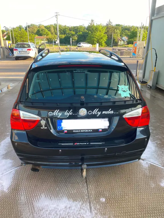 BMW 318d Touring (E91) 89 kW,manuál, STK 07/2027 - fotka 5