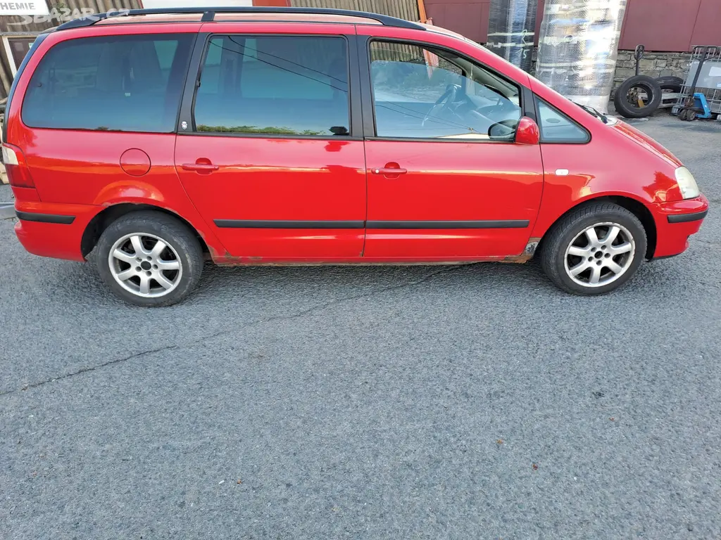 Ford Galaxy Ghia 1,9 Diesel 85 KW, STK 6/2026 - fotka 2