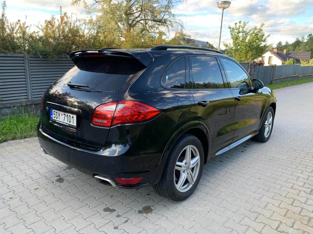 Porsche Cayenne 3.0 diesel Sport Chrono - fotka 5