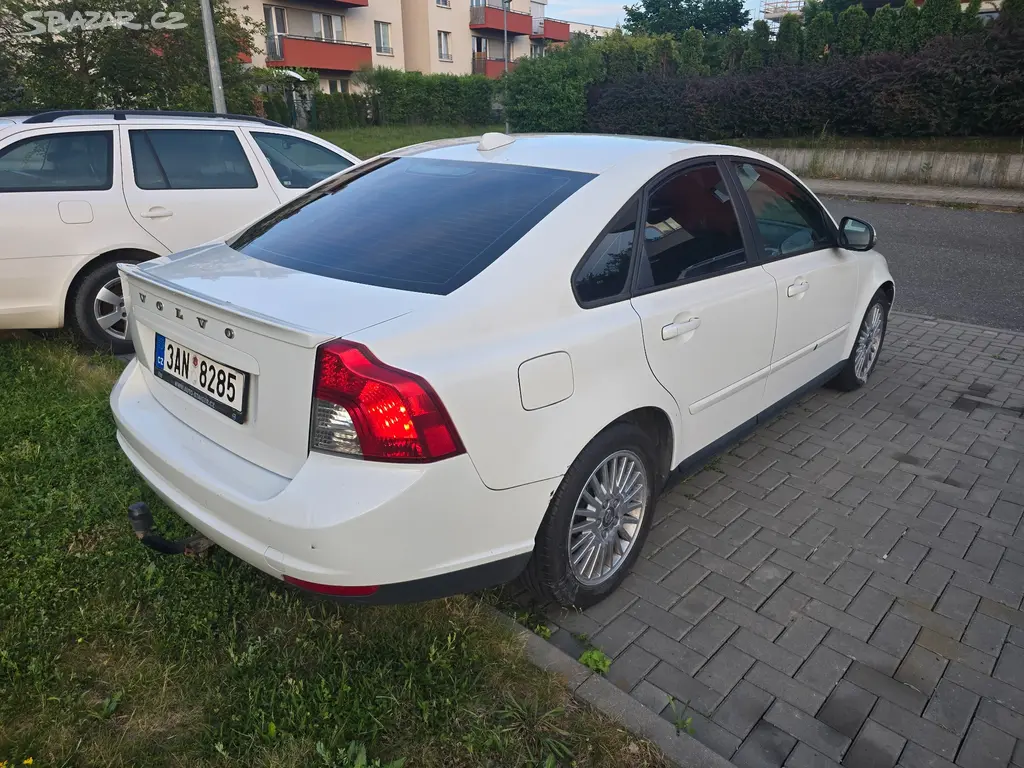 Volvo S40 1.6D DRIVe, r.v. 2009, Nová STK. - fotka 2