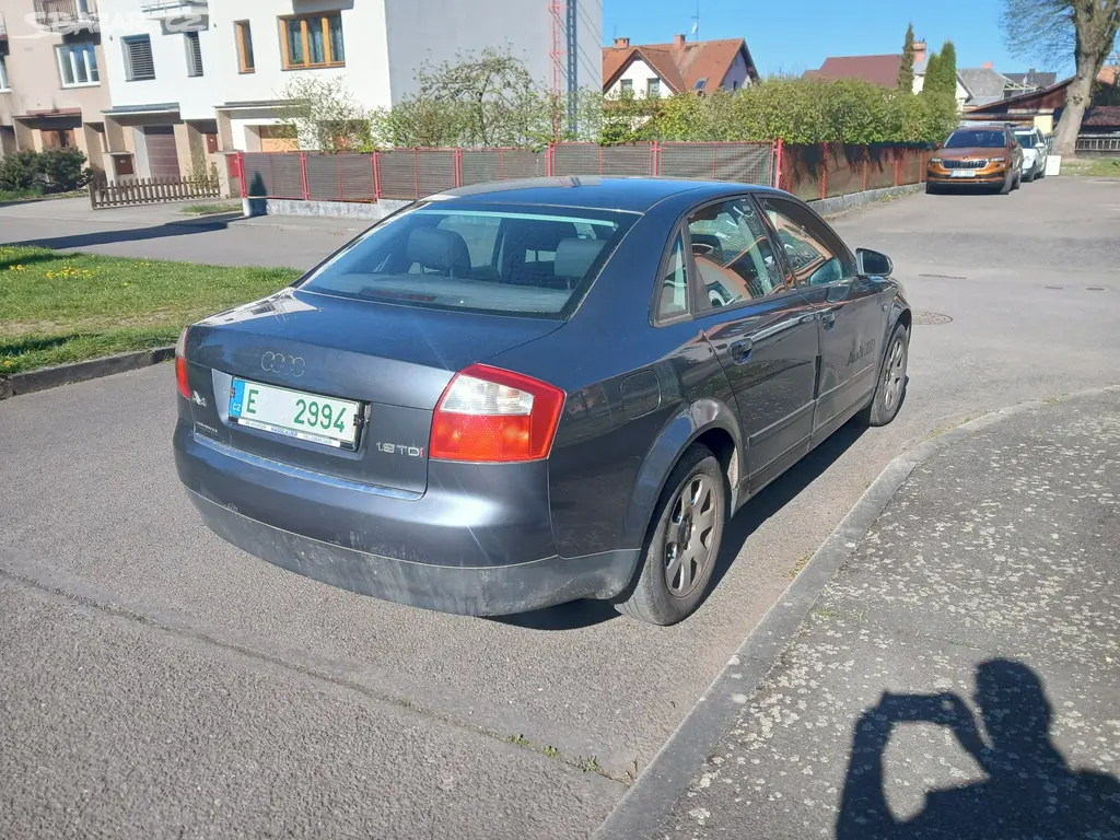 Audi A4 sedan 1.9Tdi, 96kW, Nová Česká STK - fotka 3