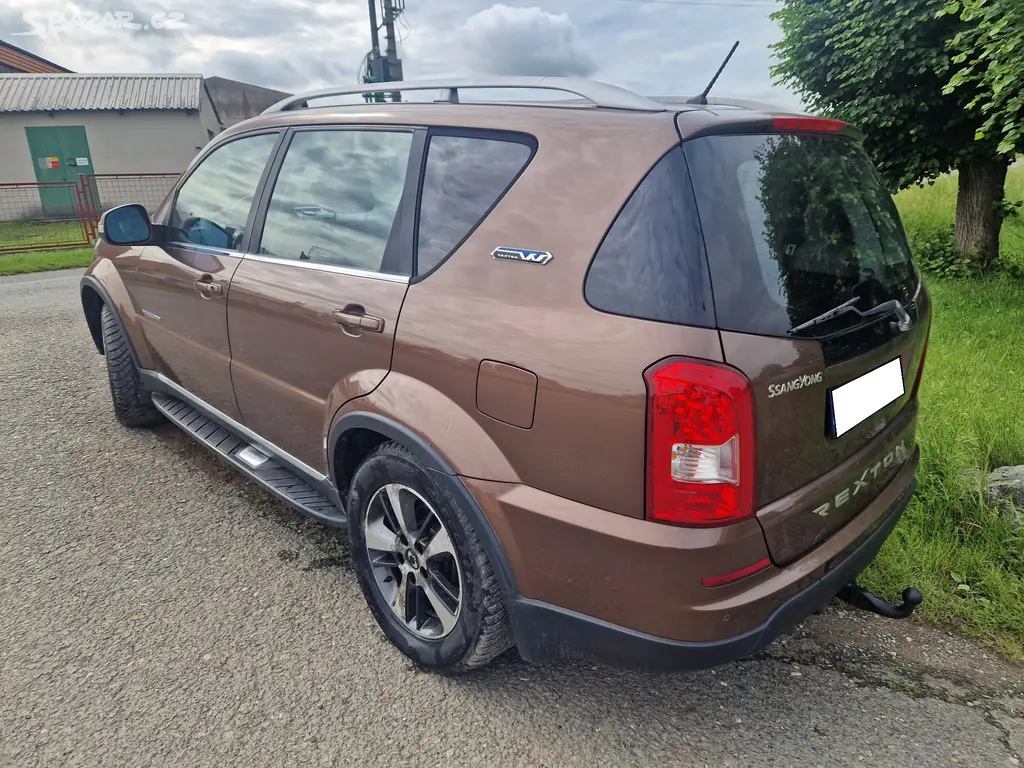 SsangYong Rexton III 2.2 XDi 131kW - 2016 7.míst - fotka 5