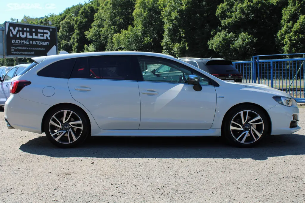 Subaru Levorg 1,6 GT-S 1.MAJ,A/T,4x4,28TKM,2016 - fotka 4
