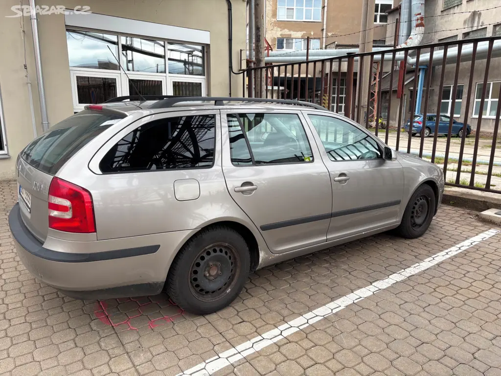 Škoda Octavia - fotka 3