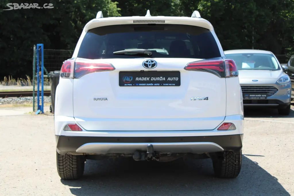 Toyota RAV4 2,0 D-4D NOVÉ V ČR,TAŽNÉ,2016 - fotka 6