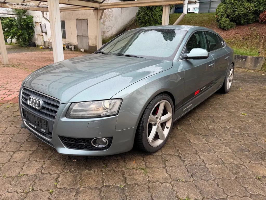 Audi A5 2,0 TFSi 155 kW Quattro MANUÁL