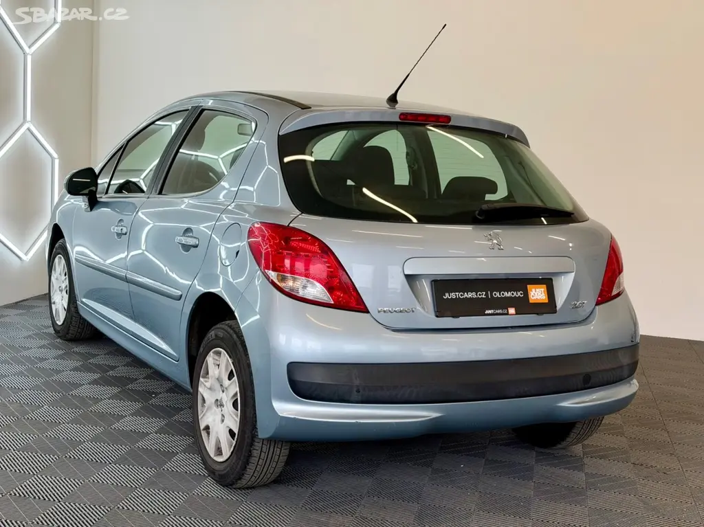 Peugeot 207, 1.4 i, ČR, - fotka 6