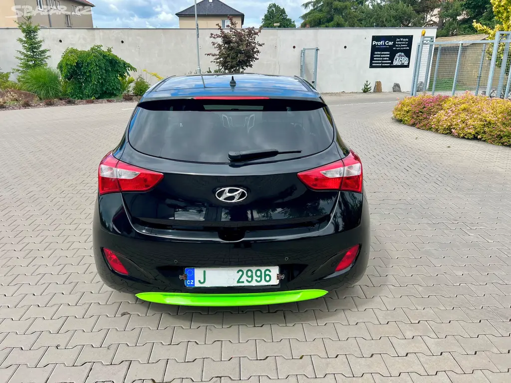 Hyundai i30 1,6 CRDi 81kW Sport - fotka 6
