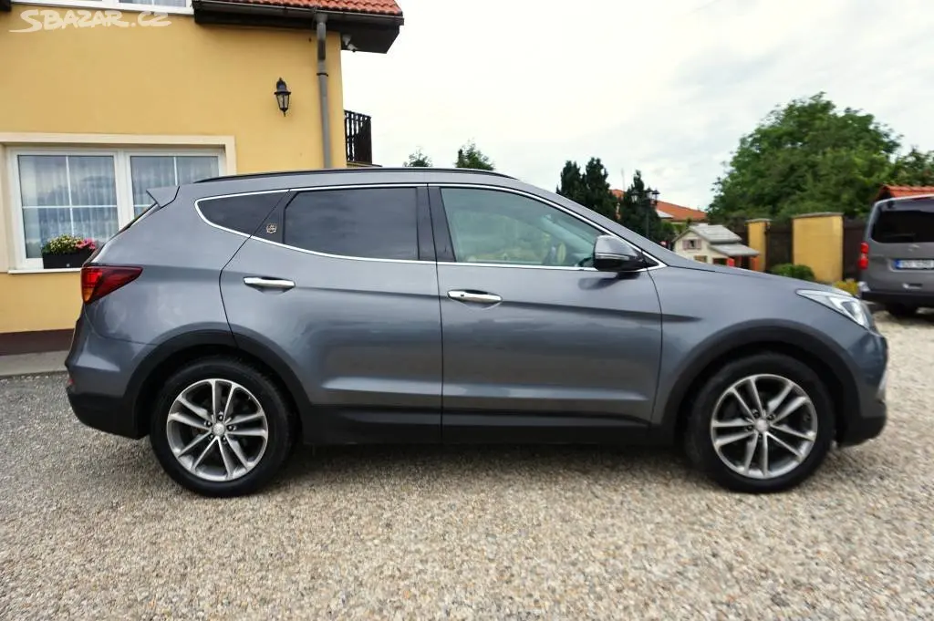 Hyundai Santa Fe, PREMIUM 2,2 CRDI 147 kW - fotka 3