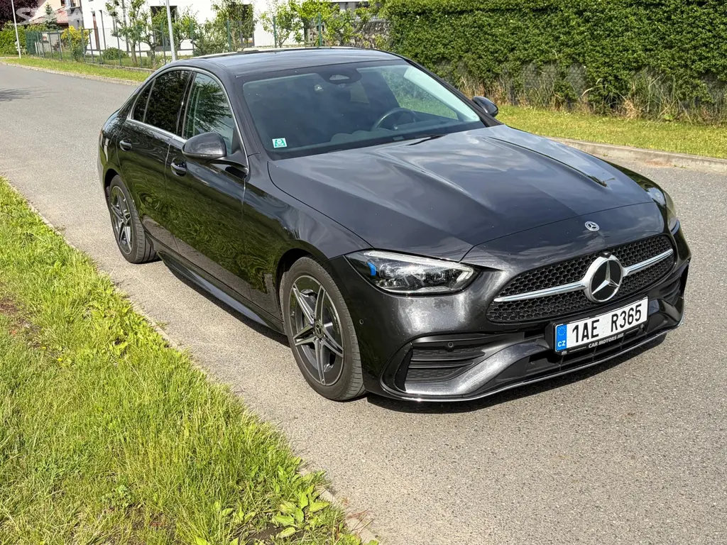 Mercedes-Benz Třídy C, 220d 4M AMG PAck DIGITAL Light - fotka 2