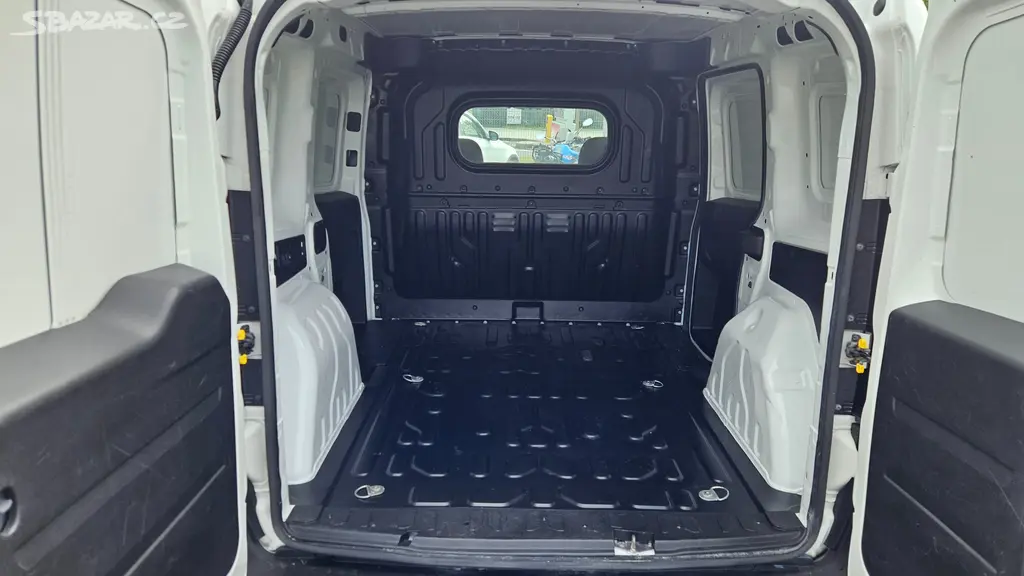 Fiat Doblo 1,3 JTD - fotka 6
