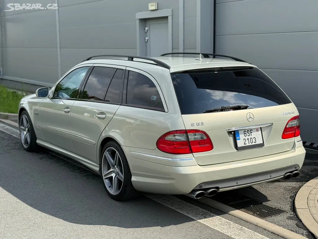 Mercedes-Benz Třídy E, E63 AMG, 6.3 V8, 378 kw, DPH - fotka 6
