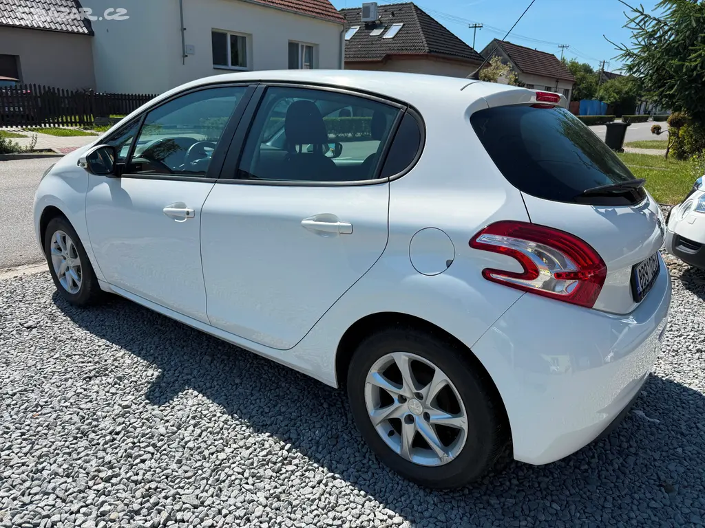 PEUGEOT 208 1.2i ALU SERVIS. - fotka 3