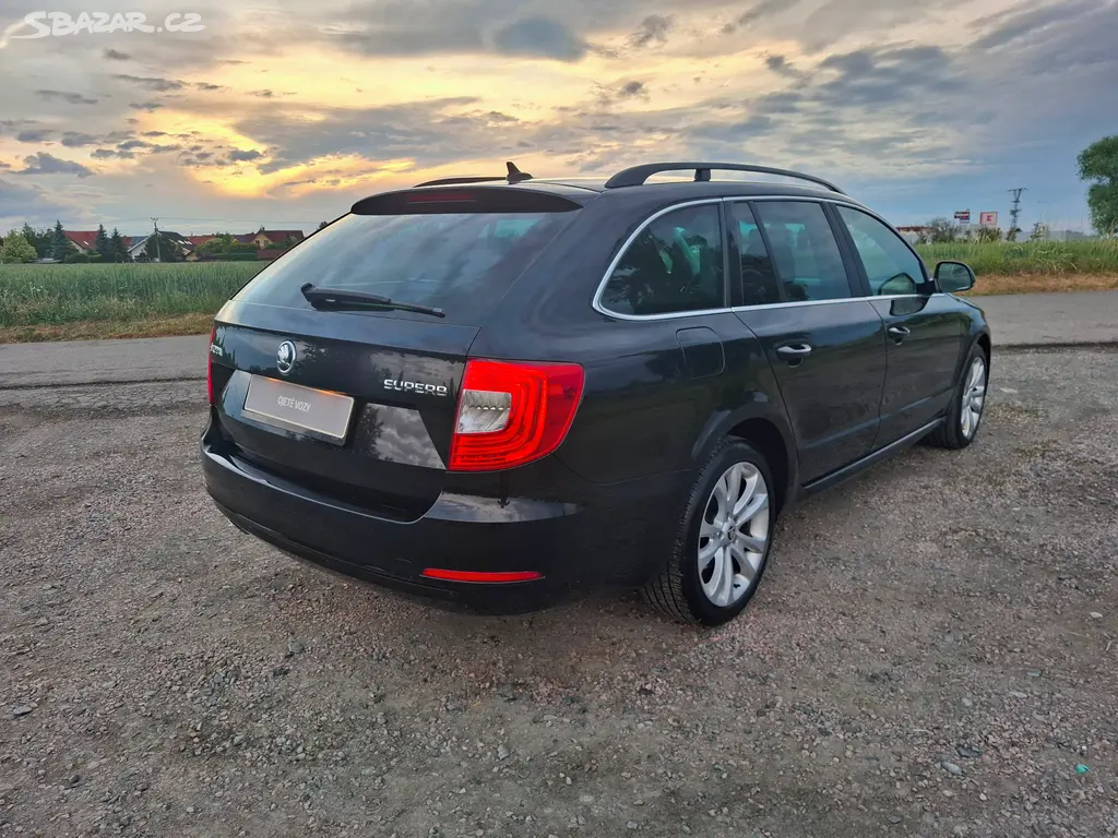 Škoda Superb II kombi 2.0TDi 103kW,DSG,tažné zař. - fotka 4