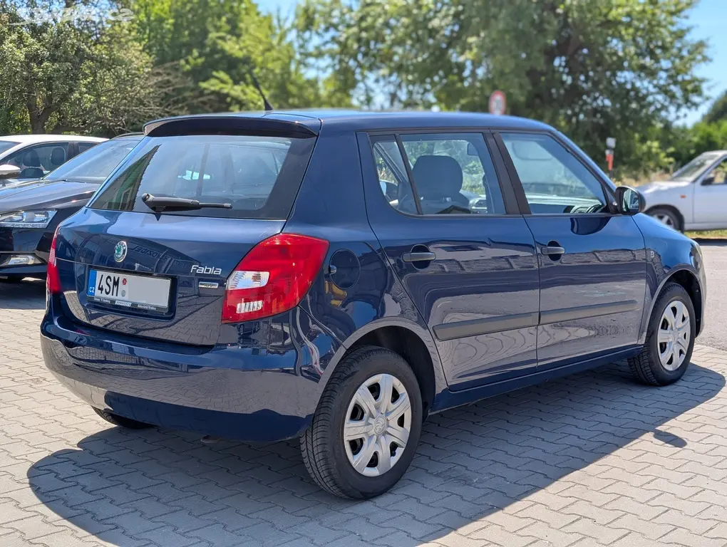 ŠKODA FABIA II 1,4 16V 63kW FACELIFT 2011 - fotka 4