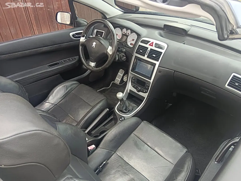 Peugeot 307 cc benzín - fotka 4